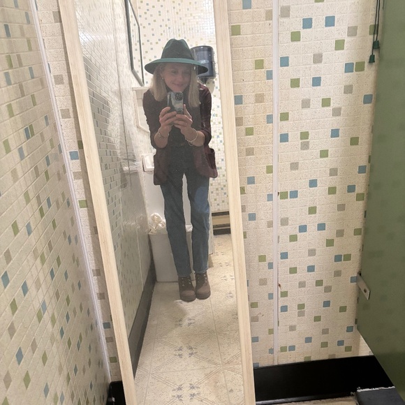 Meet the Posher Other - Meet your Posher, Jacquie